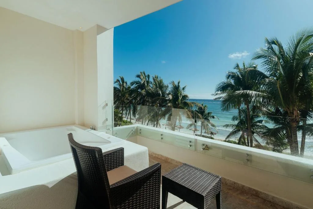 Akumal Bay Beach & Spa Resort: another view