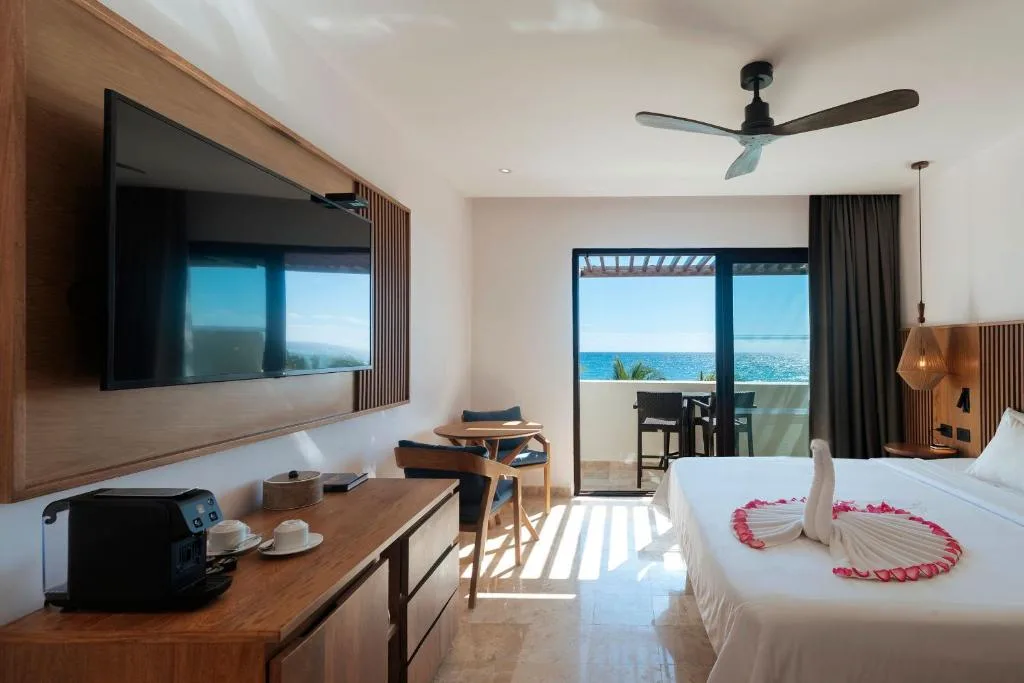 Akumal Bay Beach & Spa Resort: another view