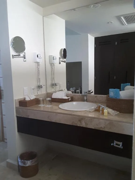 Akumal Bay Beach & Spa Resort: another view