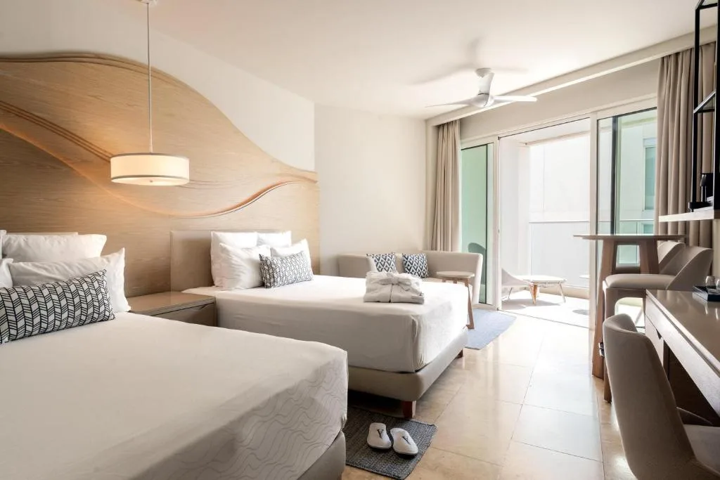 Amare Cancun Adults Only All-Inclusive Resort, Curio Hilton: another view