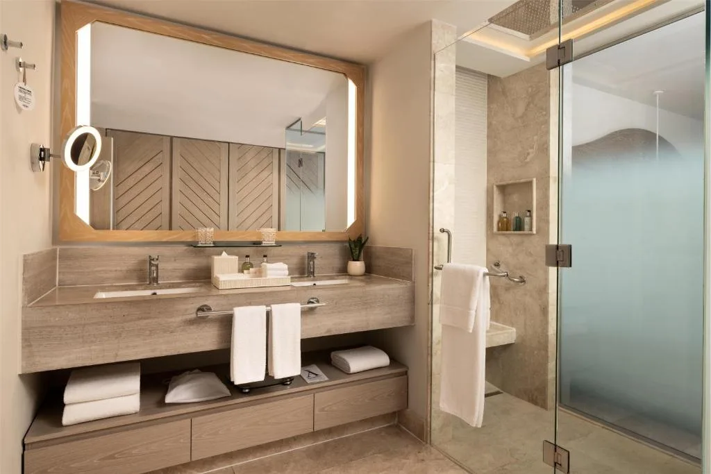 Amare Cancun Adults Only All-Inclusive Resort, Curio Hilton: another view