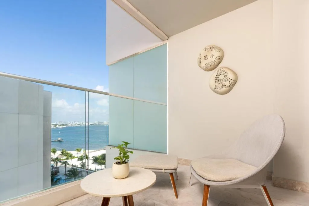 Amare Cancun Adults Only All-Inclusive Resort, Curio Hilton: another view