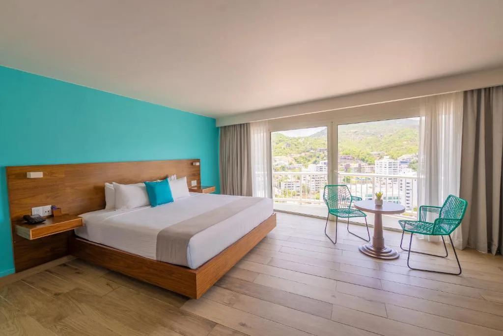 Hotel Amares Acapulco: another view