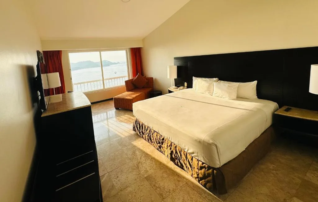 Azul Ixtapa Resort: another view