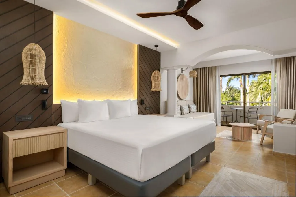 Bahia Principe Escape Tequila: another view