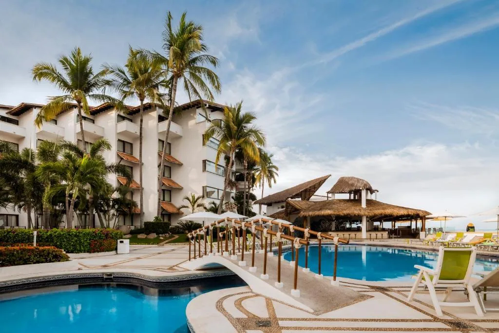 Buenaventura Grand Hotel & Great Moments: another view