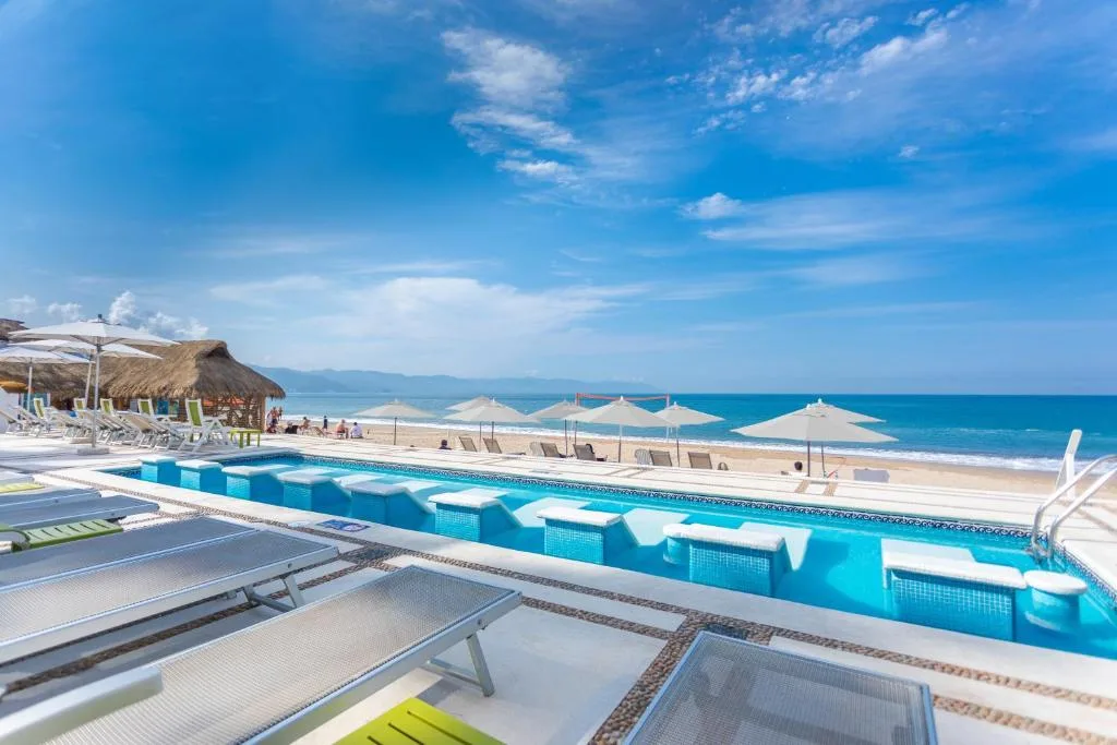 Buenaventura Grand Hotel & Great Moments: another view