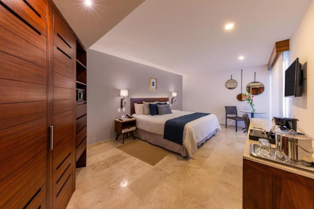 Buenaventura Grand Hotel & Great Moments: another view