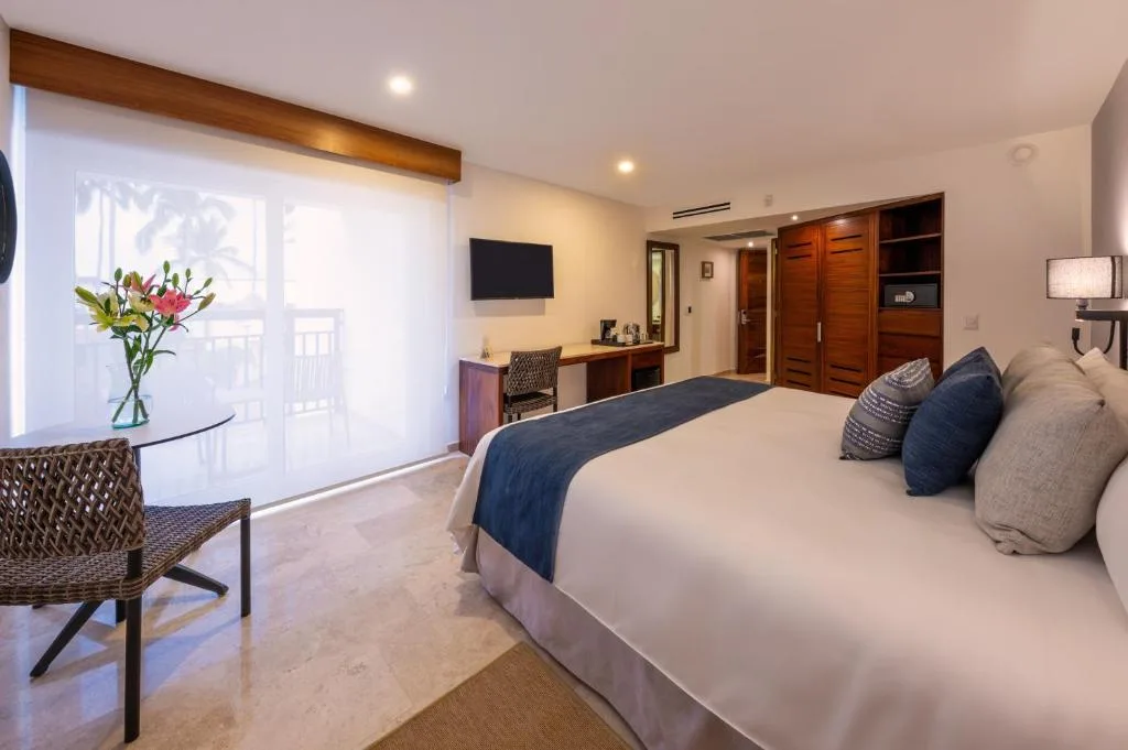 Buenaventura Grand Hotel & Great Moments: another view