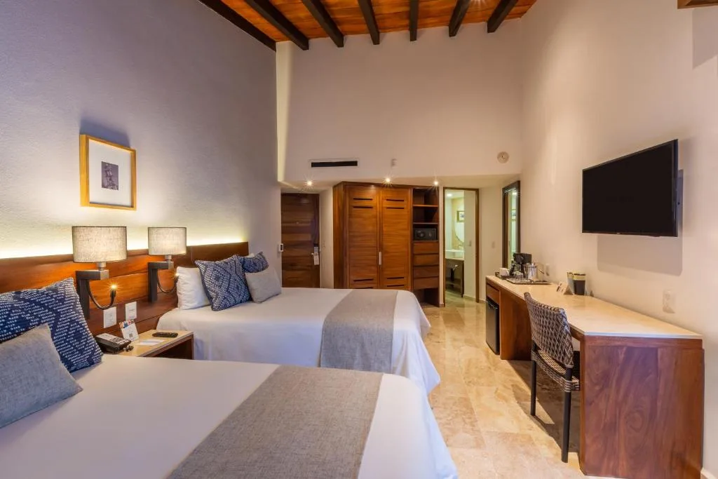 Buenaventura Grand Hotel & Great Moments: another view