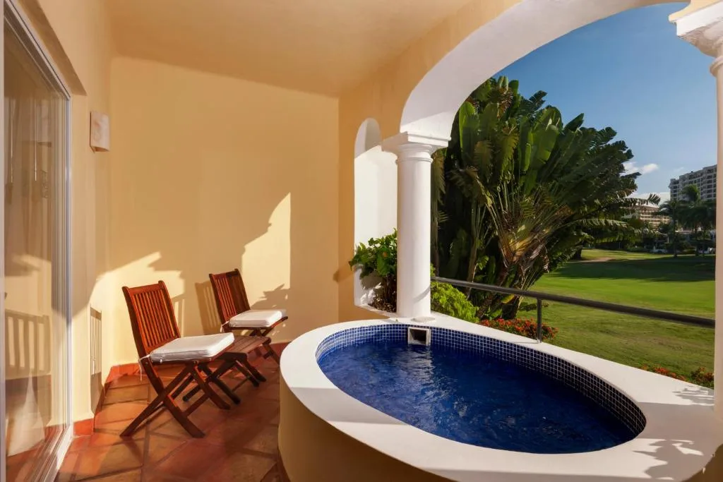 Casa Velas: another view