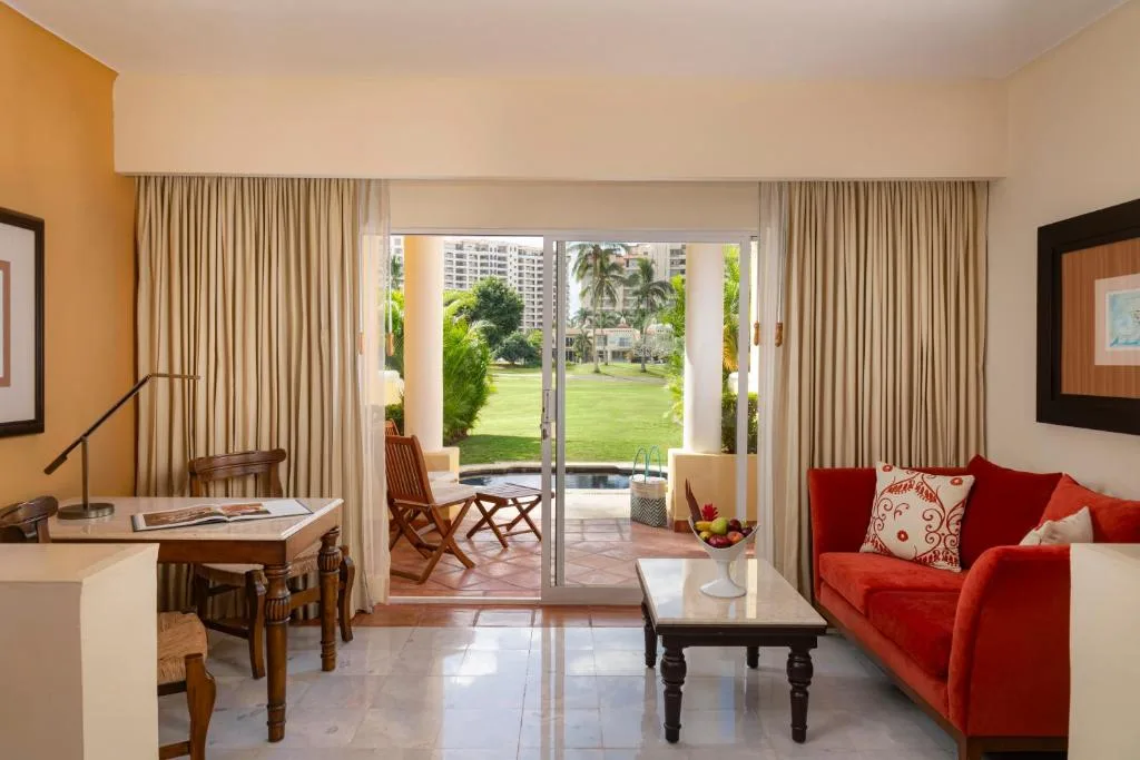 Casa Velas: another view