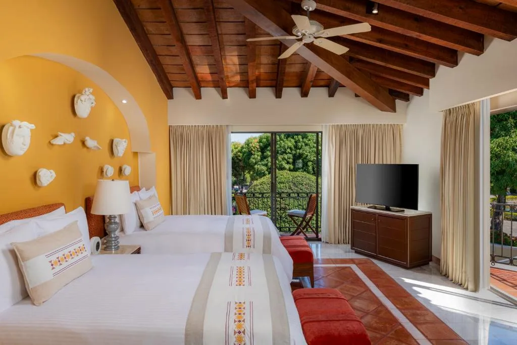 Casa Velas: another view