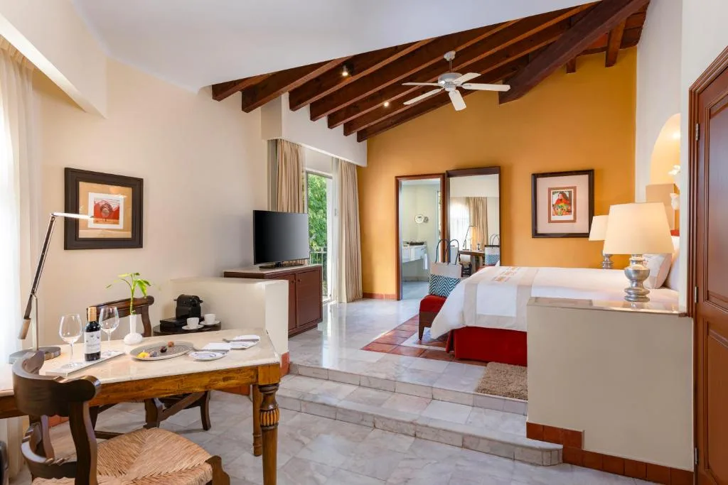 Casa Velas: another view