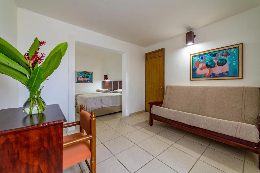 Hotel Castillo Huatulco & Beach Club: another view
