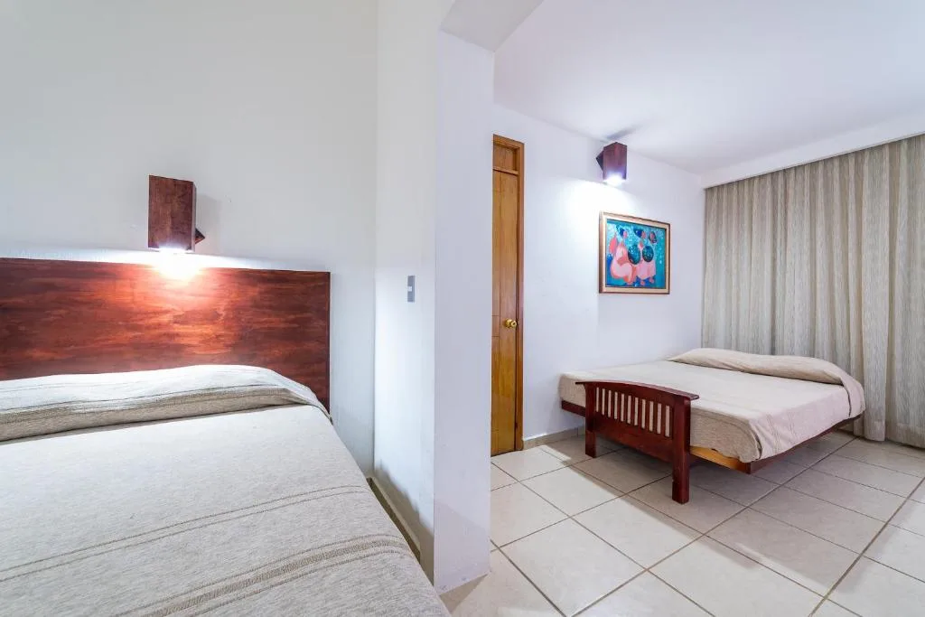 Hotel Castillo Huatulco & Beach Club: another view