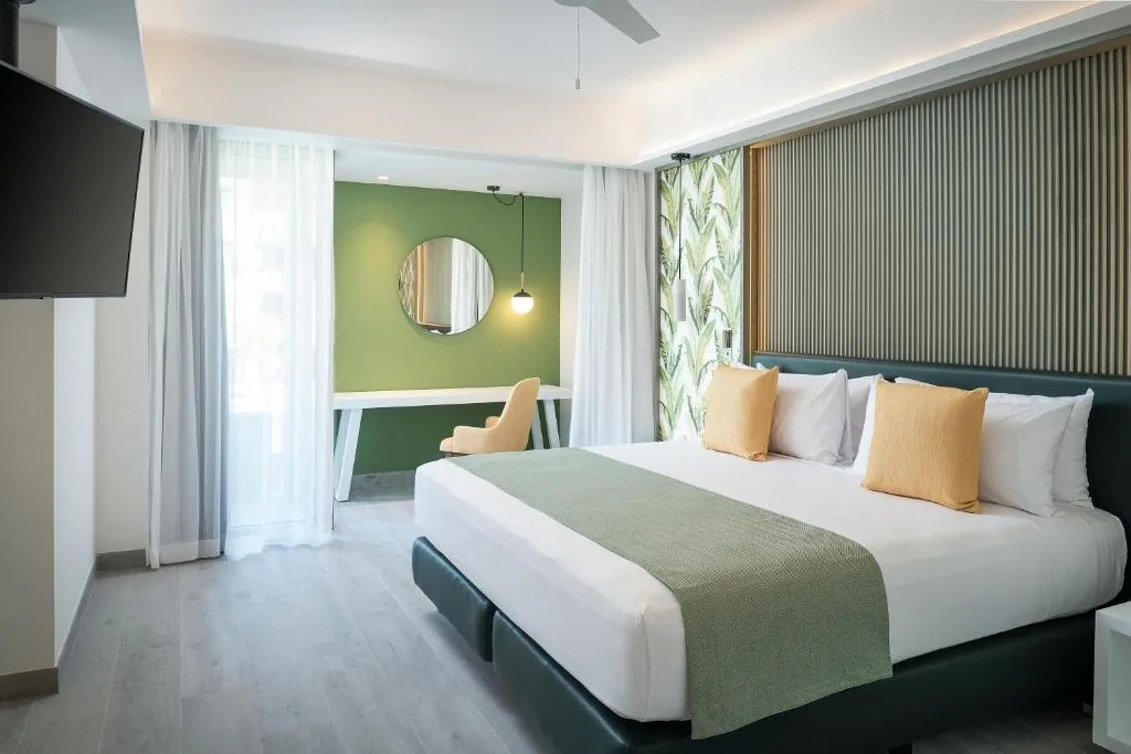 Catalonia Grand Costa Mujeres All Suites & Spa: another view