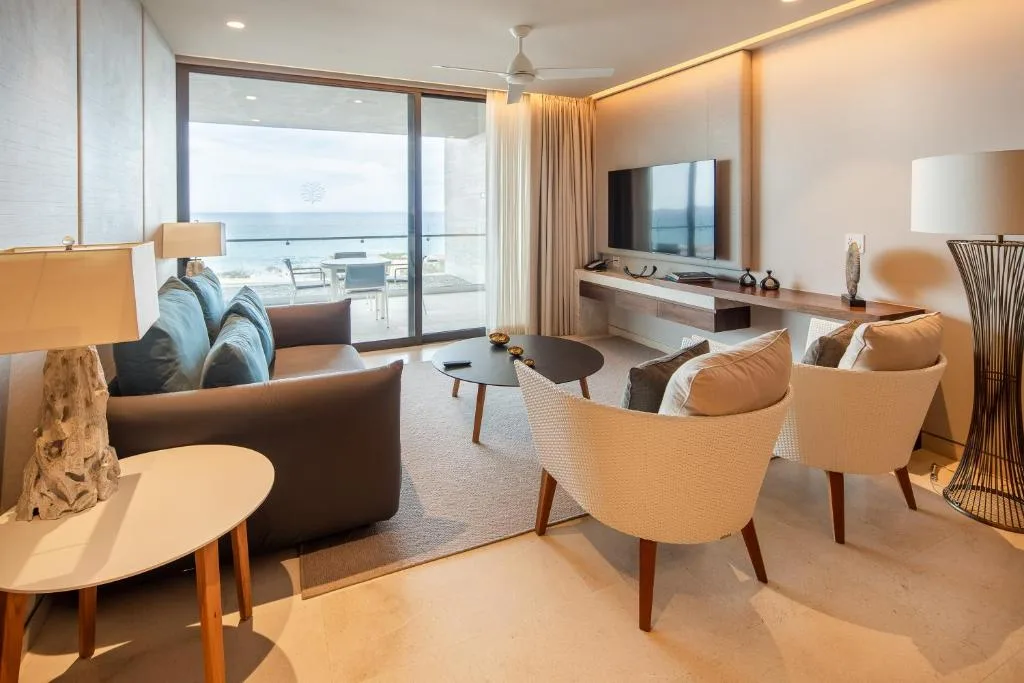 The Club at Solaz Luxury Villas: another view