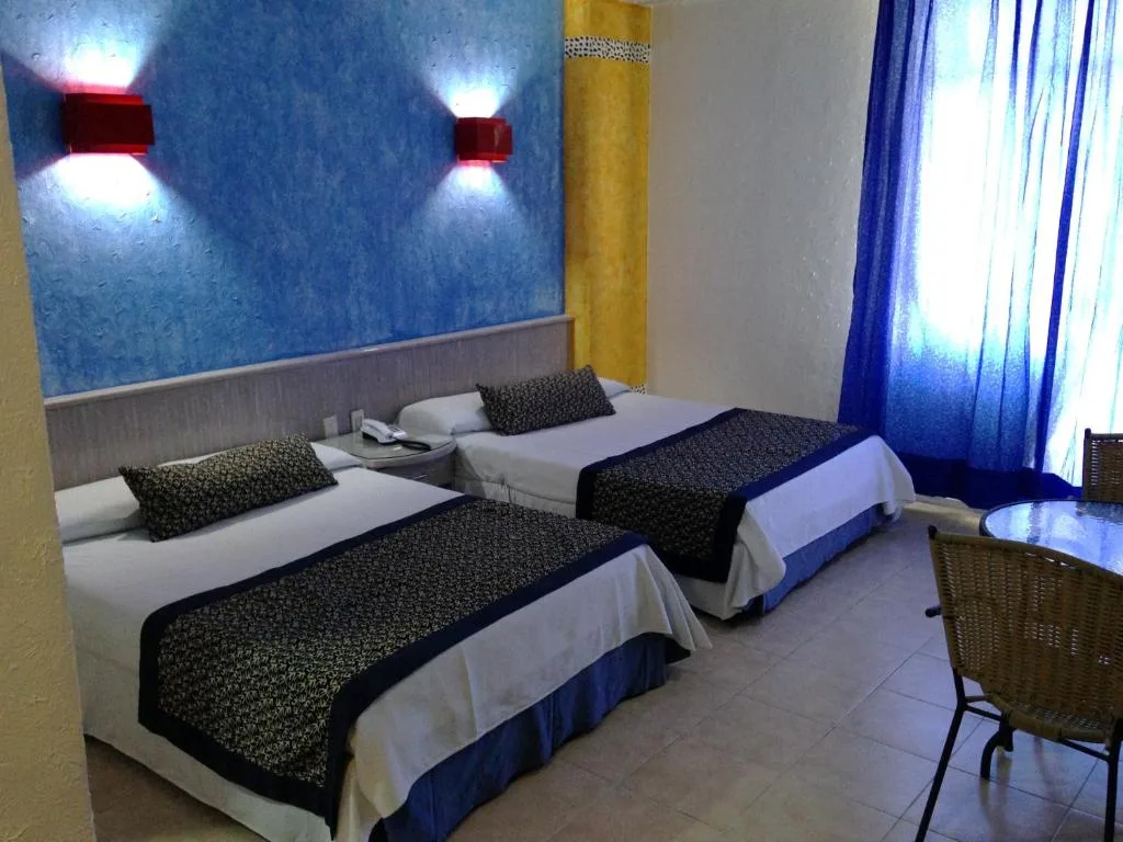 Hotel Club del Sol Acapulco by NG Hoteles: another view