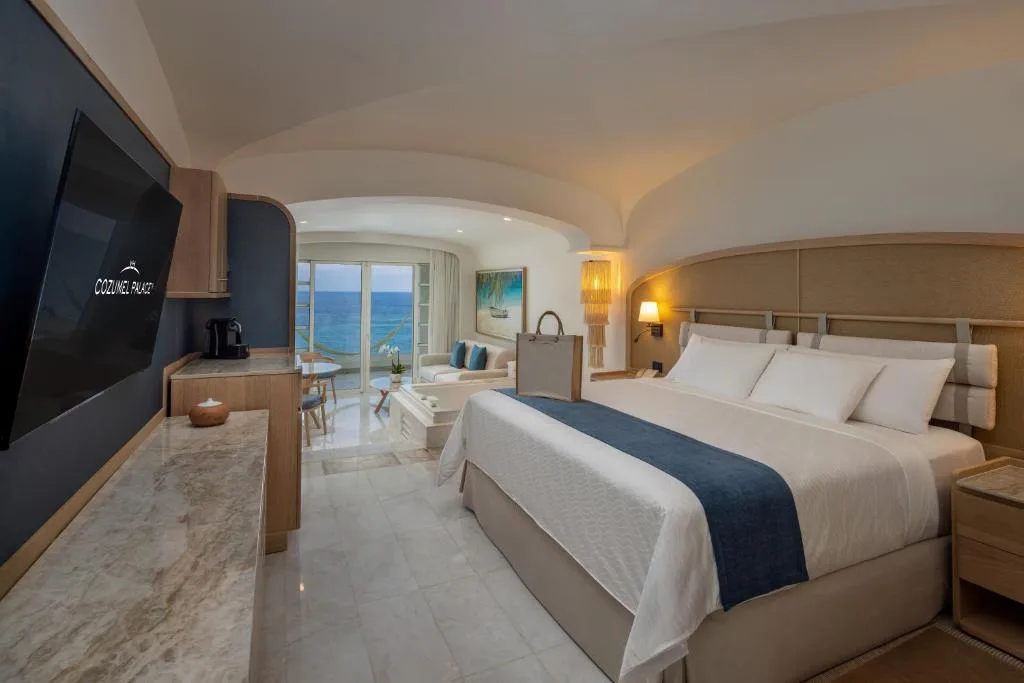 Cozumel Palace: another view