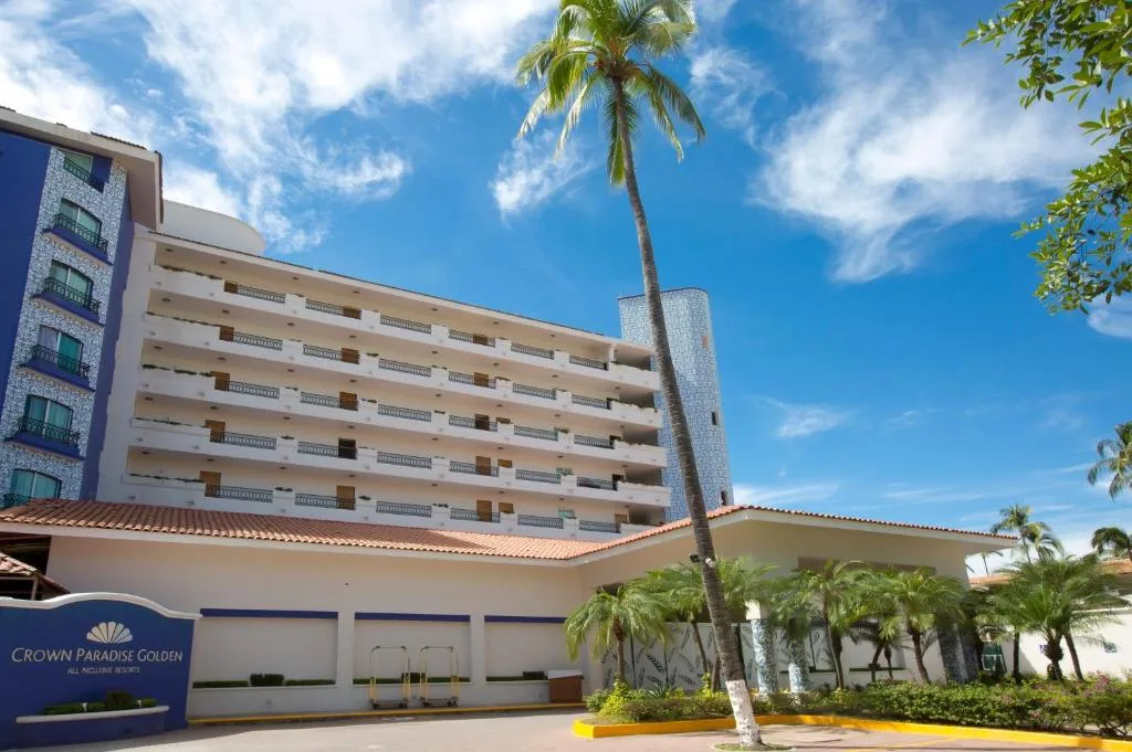 Crown Paradise Golden All Inclusive Resort: another view