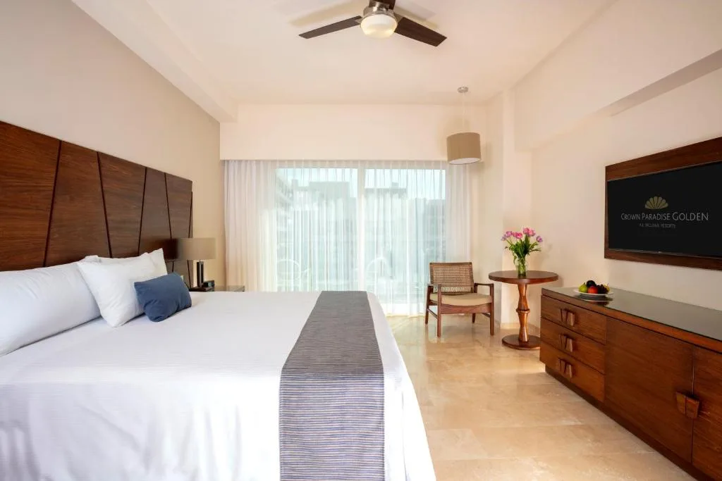 Crown Paradise Golden All Inclusive Resort: another view