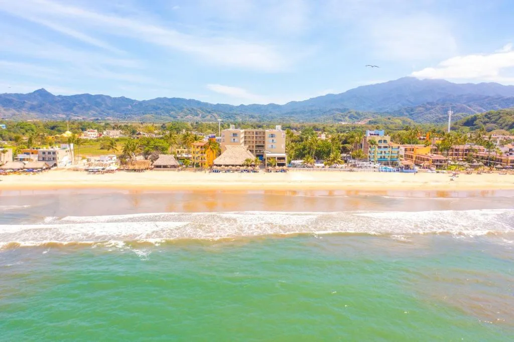 Decameron Isla Coral Guayabitos, Ramada All-Inclusive Resort: another view