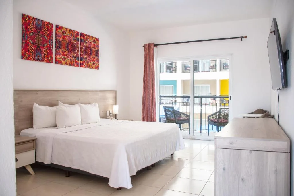 Decameron Isla Coral Guayabitos, Ramada All-Inclusive Resort: another view