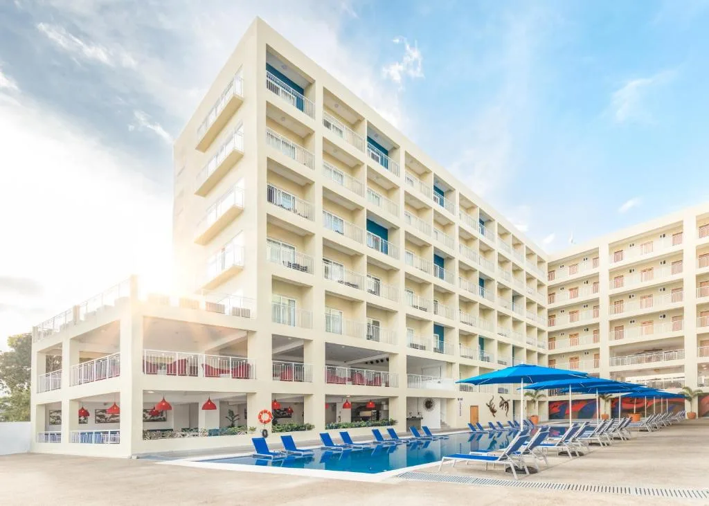 Decameron La Marina Guayabitos, Ramada All-Inclusive Resort: another view