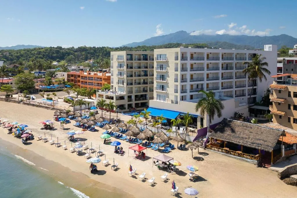 Decameron La Marina Guayabitos, Ramada All-Inclusive Resort: another view