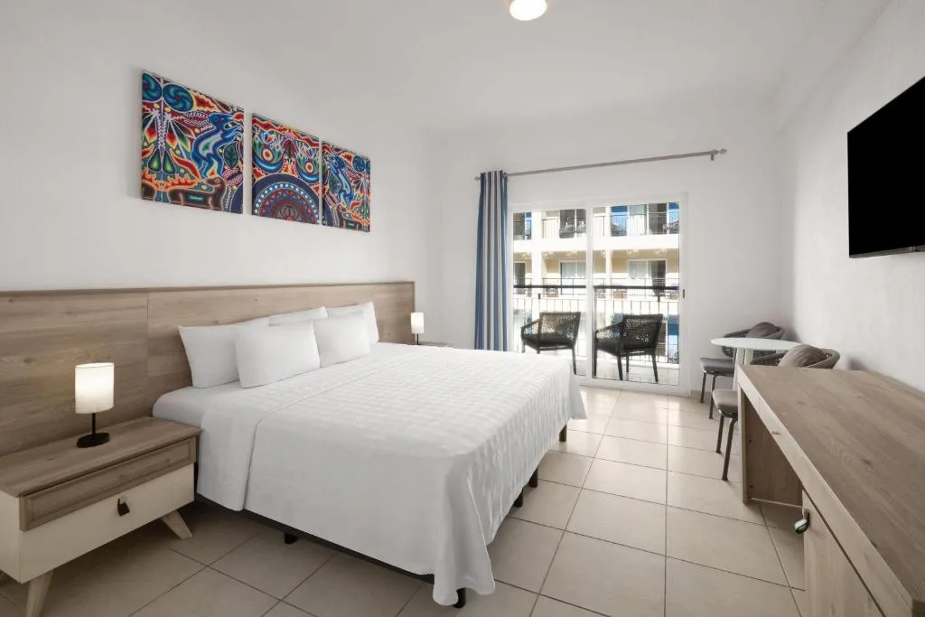 Decameron La Marina Guayabitos, Ramada All-Inclusive Resort: another view