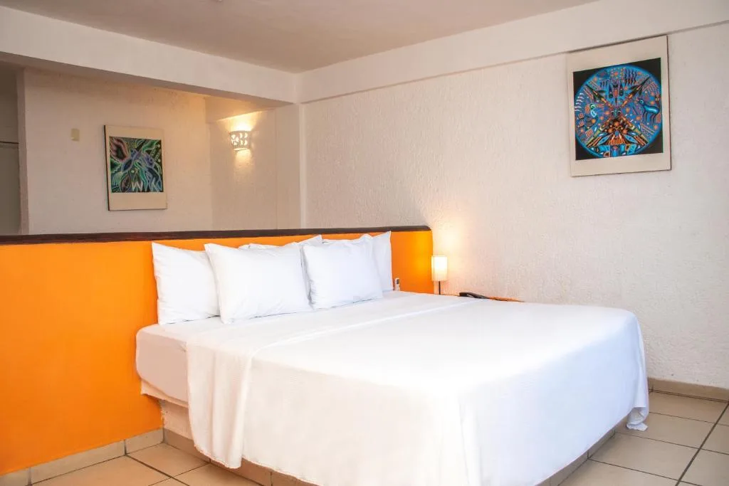 Decameron Los Cocos Guayabitos, Ramada All-Inclusive Resort: another view