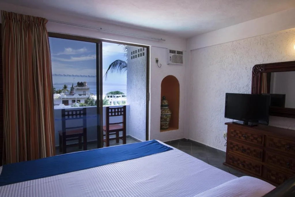 Decameron Los Cocos Guayabitos, Ramada All-Inclusive Resort: another view