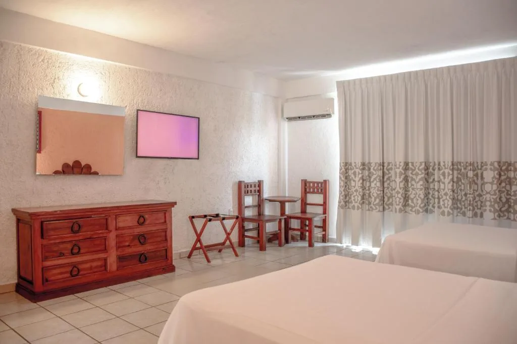 Decameron Los Cocos Guayabitos, Ramada All-Inclusive Resort: another view