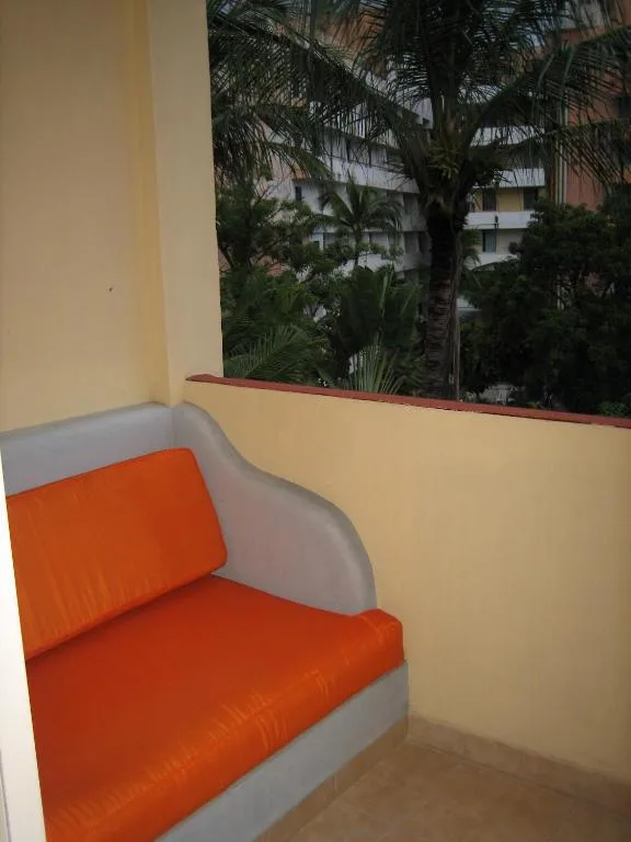 Hotel Delfines Acapulco by NG Hoteles: another view