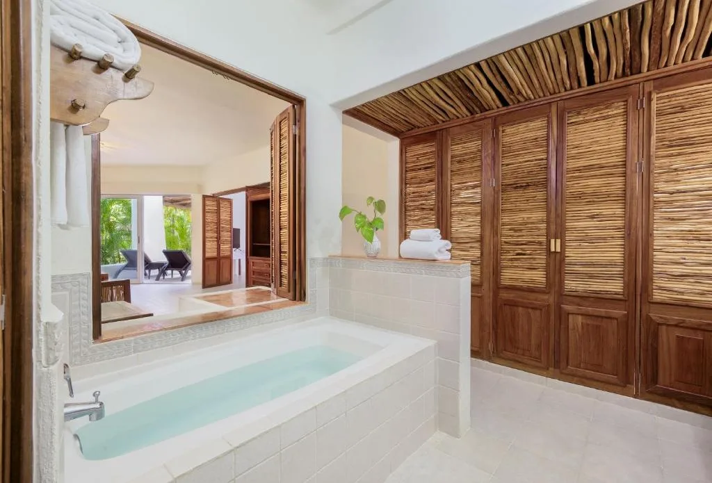 Desire Pearl Riviera Maya Resort: another view