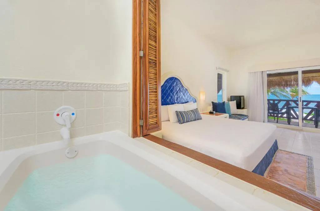 Desire Pearl Riviera Maya Resort: another view