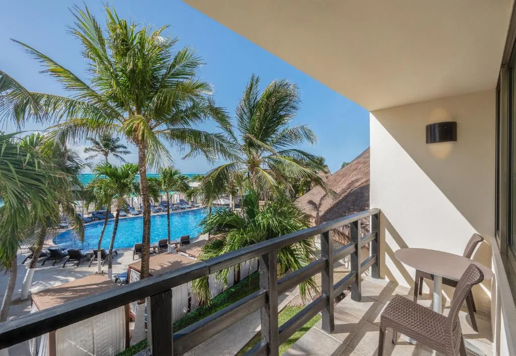 Desire Riviera Maya Resort: another view
