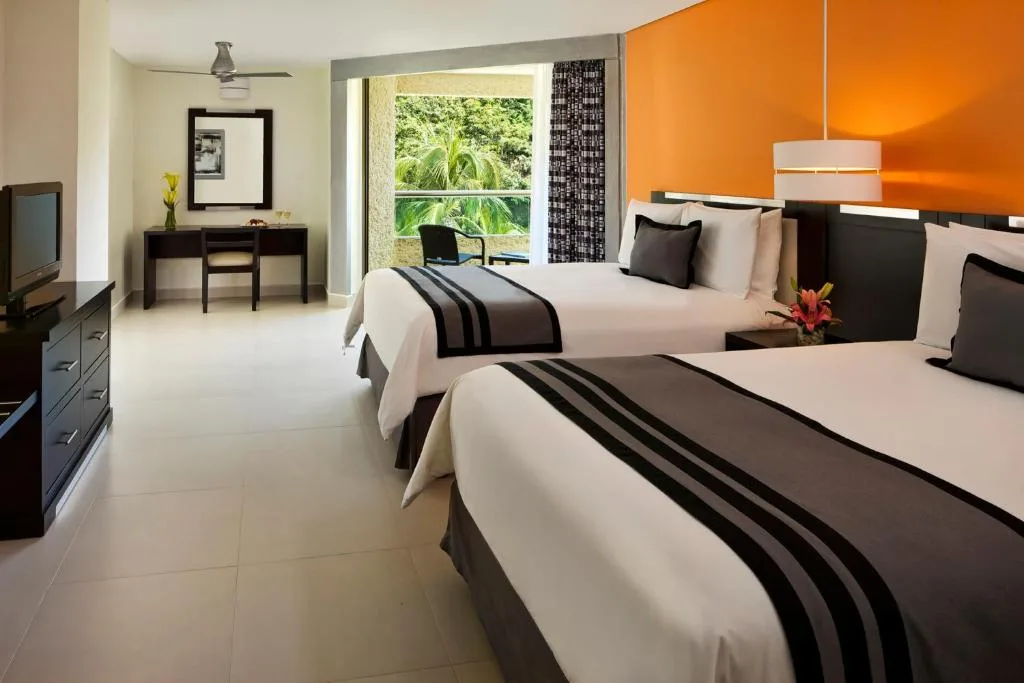 Dreams Huatulco Resort & Spa: another view