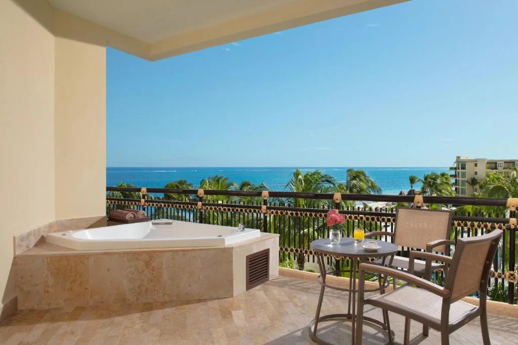 Dreams Riviera Cancun Resort & Spa: another view