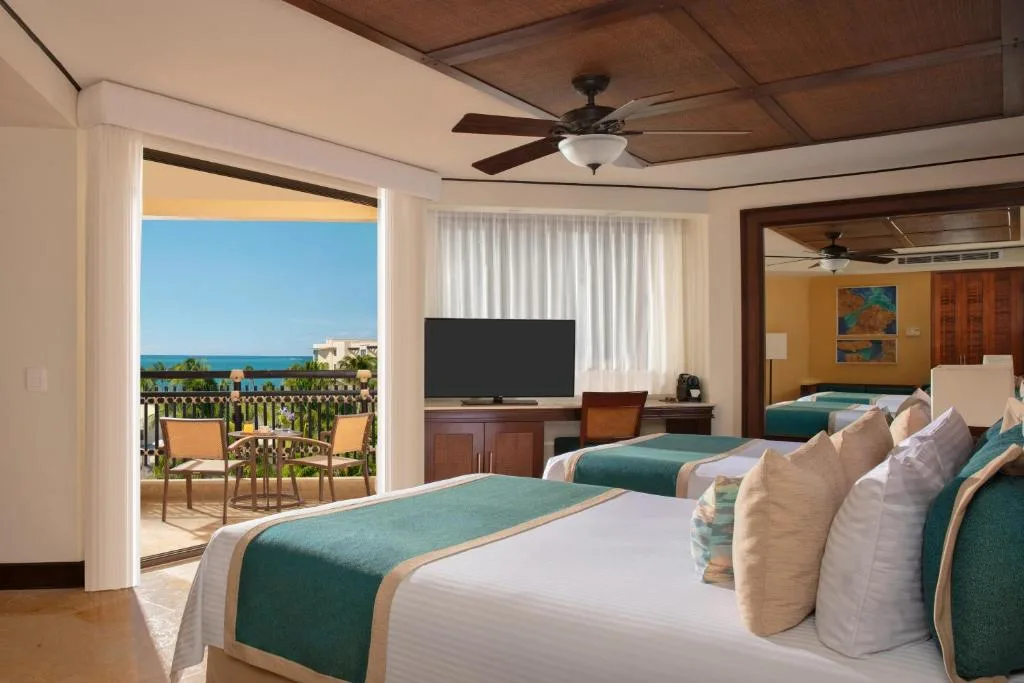 Dreams Riviera Cancun Resort & Spa: another view