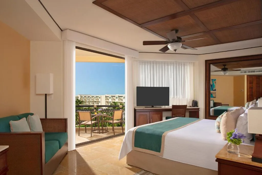 Dreams Riviera Cancun Resort & Spa: another view