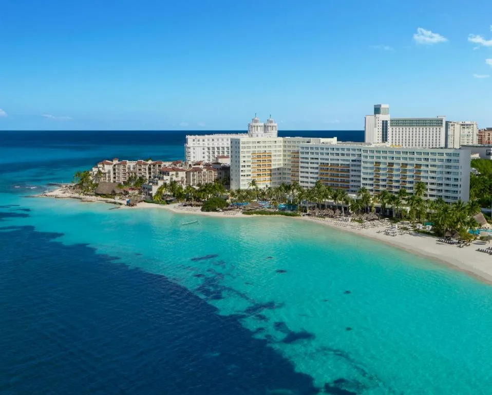Dreams Sands Cancun Resort & Spa: another view