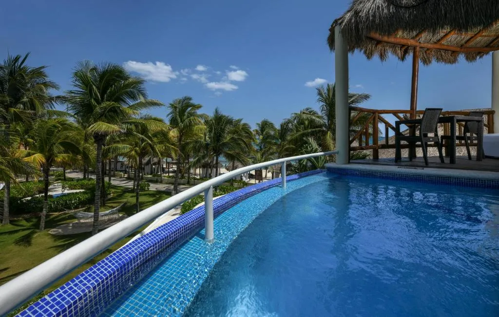 El Dorado Casitas Royale: another view