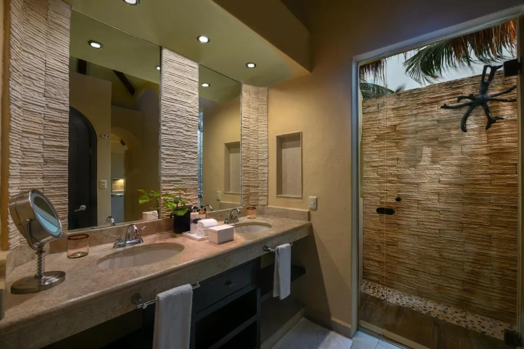 El Dorado Casitas Royale: another view