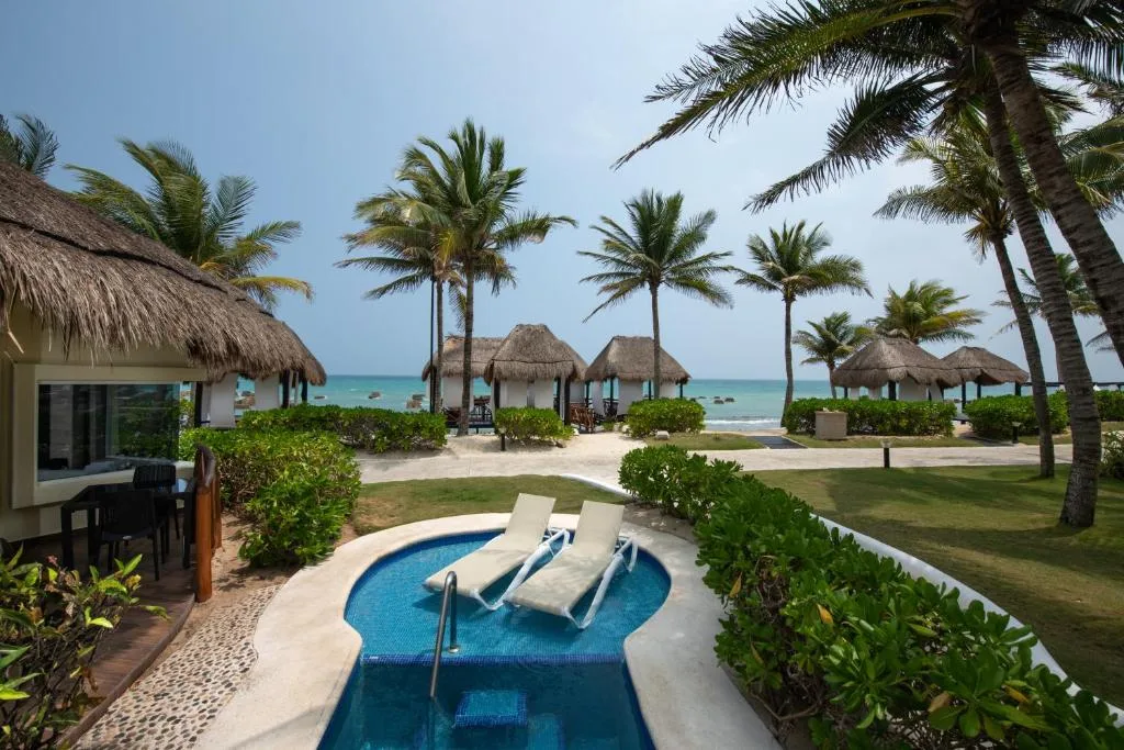 El Dorado Casitas Royale: another view
