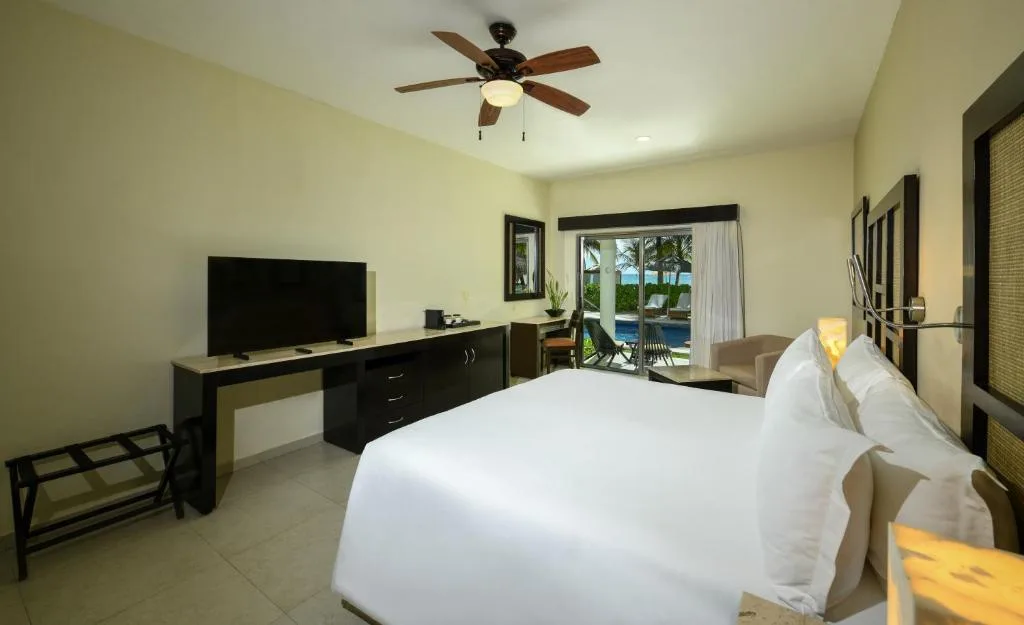 El Dorado Maroma: another view