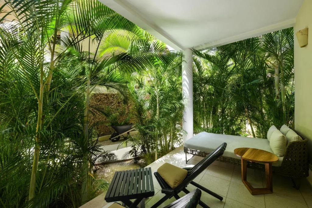 El Dorado Maroma: another view