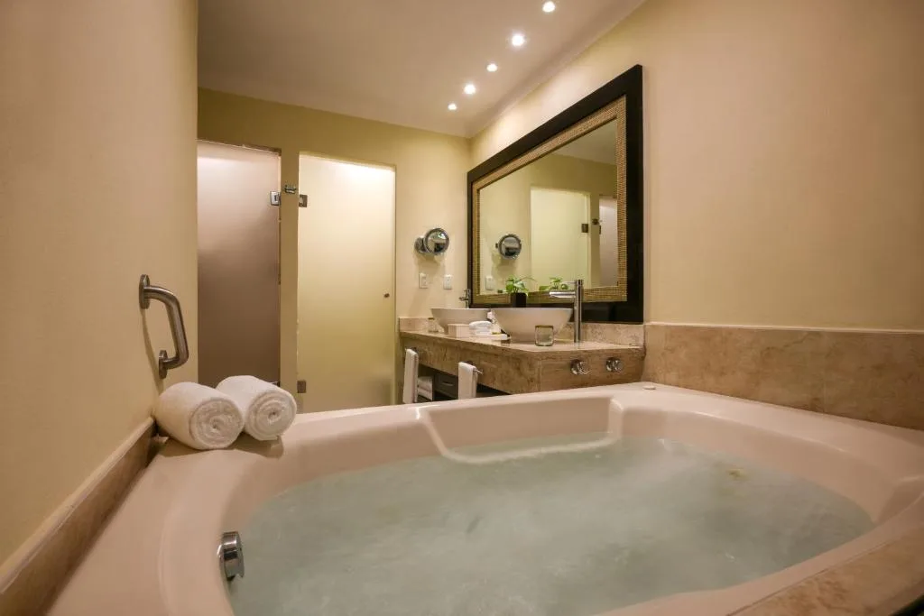 El Dorado Royale: another view