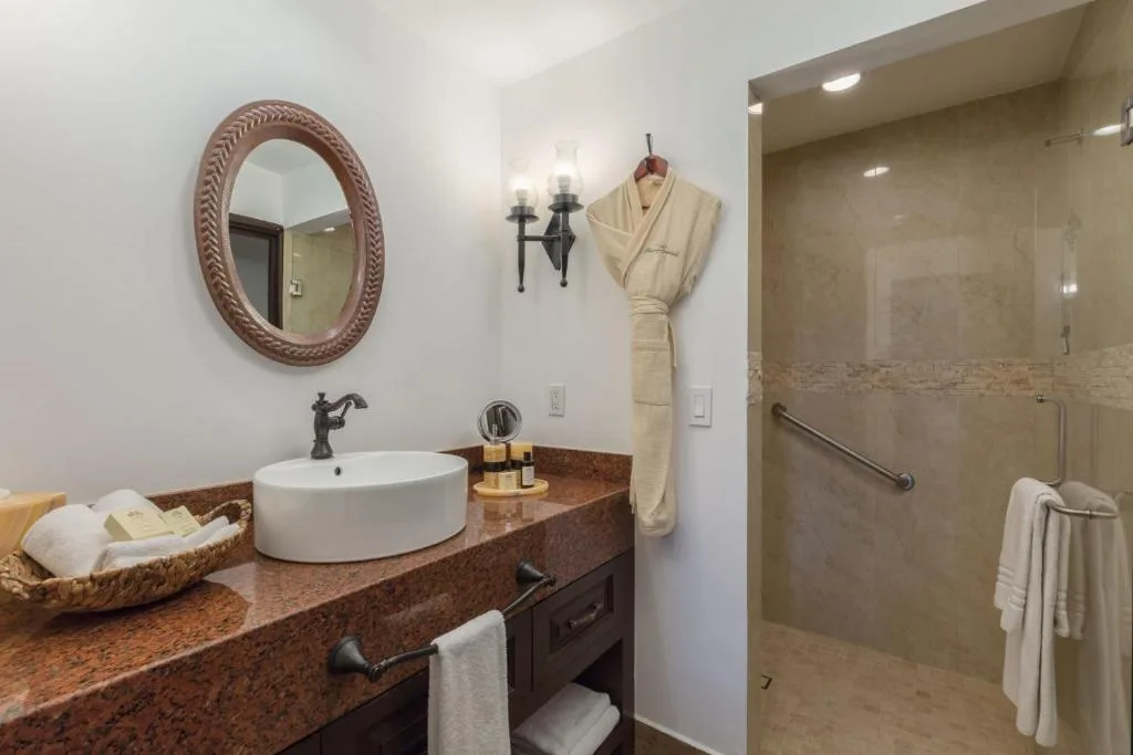El Encanto All Inclusive Resort: another view